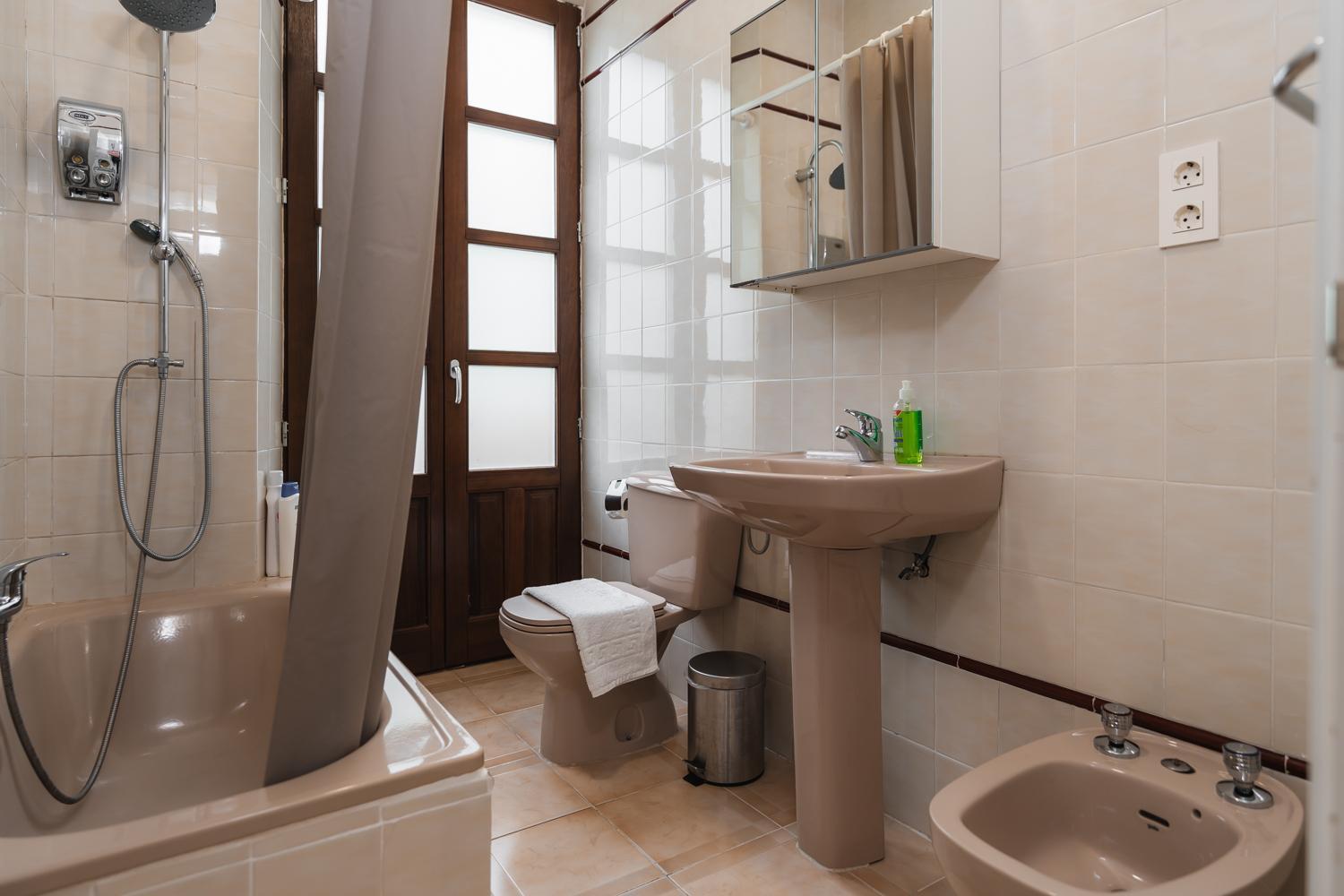 Tuguest Marques De Falces Apartments Granada Dış mekan fotoğraf